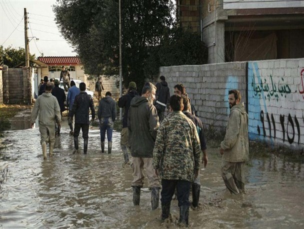 کمک 550 میلیون تومانی کسبه مرکز مازندران به سیل‌زدگان