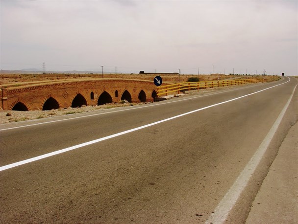 ادوات راهداری رشتخوار دچار فرسودگی است