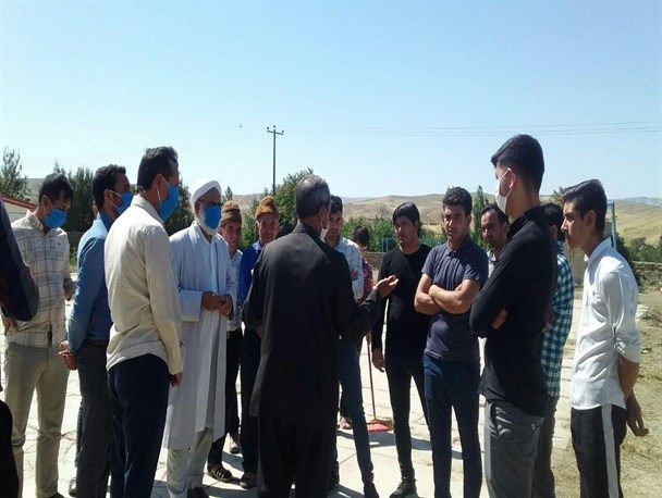 نانی که با ایجاد بازارچه آجر می شود