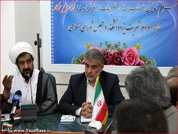 از گلایه خبرنگاران از عدم حضور تابش تا تکذیب صفحه فیسبوک جوکار