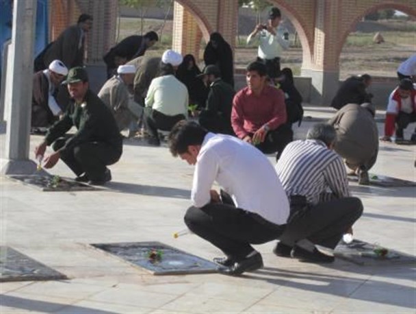 دولتمردان اخلاص را سرلوحه کار خود قرار دهند