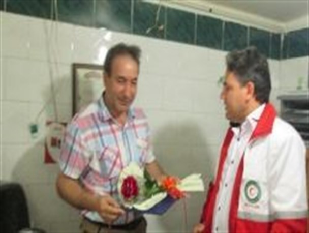 هلال احمری ها با پزشکان پارس آبادی دیدار کردند+عکس
