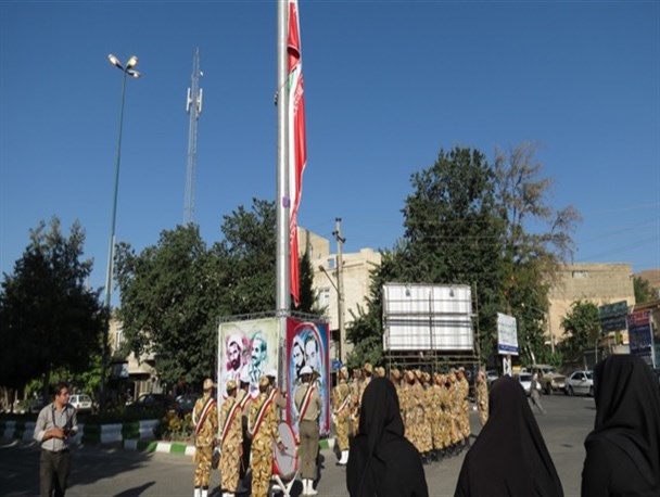 آغاز برنامه های هفته دولت با اجرایی برنامه صبحگاه در سقز
