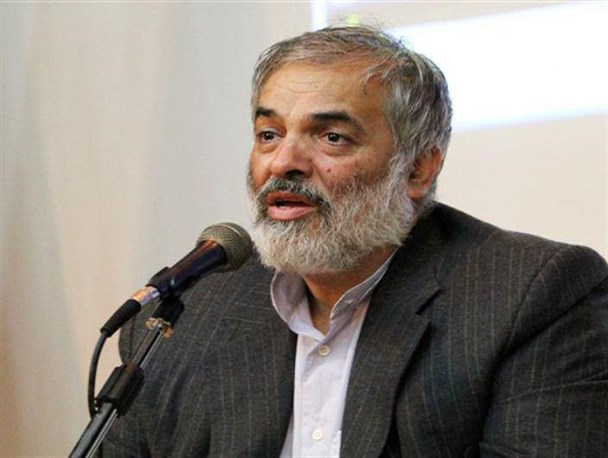 سیاست دولت مجموعه‌ای از دروغ درمانی، وعده‌درمانی و پنهانکاری است/ دریافت فیش های نجومی مظهر چاپیدن ملت است