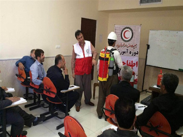 برگزاری دوره آموزشی امداد و نجات دهیاران بخش مرکزی پاوه