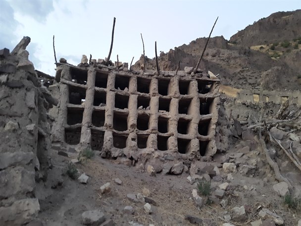 زنبورداری در چهار دهه پیش/عکس