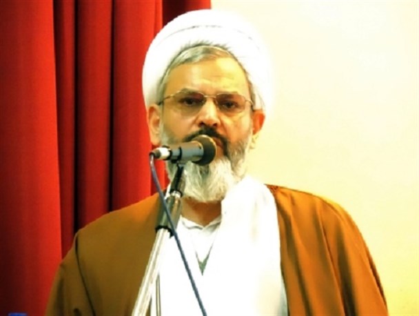 افرادی در مساجد فعالیت کنند که باعث جذب جوانان می شوند