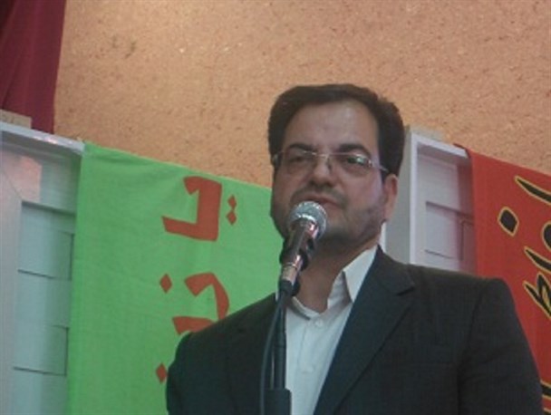سخنان مطرح شده آقای فرماندار مبنی بر توان محدود دستگاههای اجرائی را به هیچ عنوان قبول ندارم/کوتاهی محض دستگاههای فرهنگی و بهداشتی در معضل حاشیه نشینی کوی بازرگان و پیشگری از وقوع جرم مشهود است