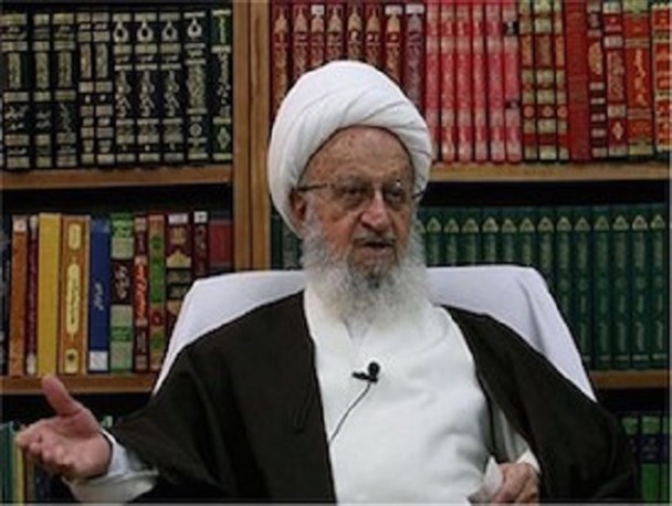 انتقاد شدید آیت الله مکارم شیرازی از شبکه اجتماعی تلگرام / دولت از پهنای باندی که در اختیار تلگرام قرار می‌دهد درآمدزایی می‌کند
