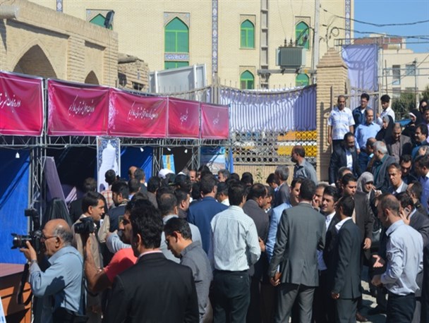 نمایشگاه دستاوردهای دولت در رباط کریم آغاز به کار کرد