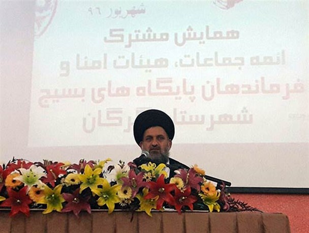مسجد انسان را در برابر گناه بیمه می کند/ مدافعان حرم تربیت یافتگان مساجد هستند