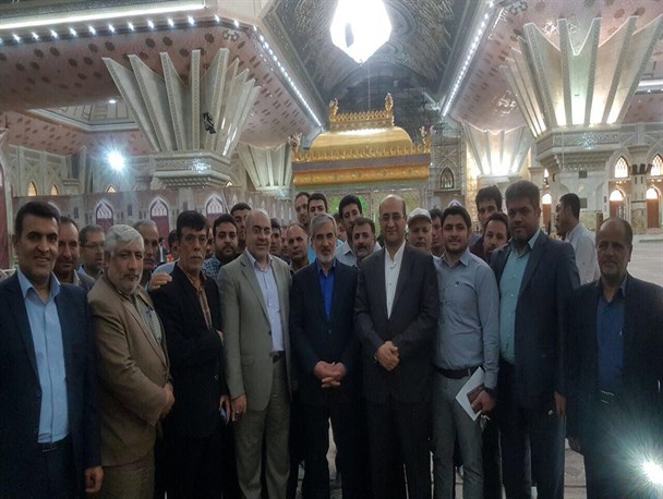 تجدید میثاق فرماندار و کارکنان شهرستان اشتهارد با امام راحل(ره) + تصاویر