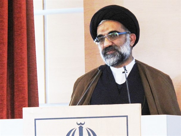 اکثر جرائم مربوط به کسانی است که مسجد نمی روند/ روحانیت فعالیتش را در مسجد محصور نکند