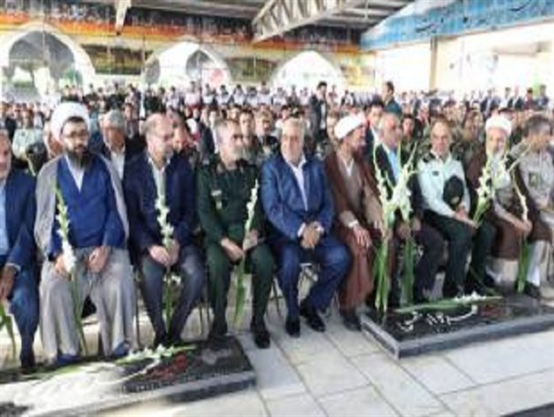 نمایندگان دولت در کرمانشاه با آرمان‌های شهدا تجدید میثاق کردند