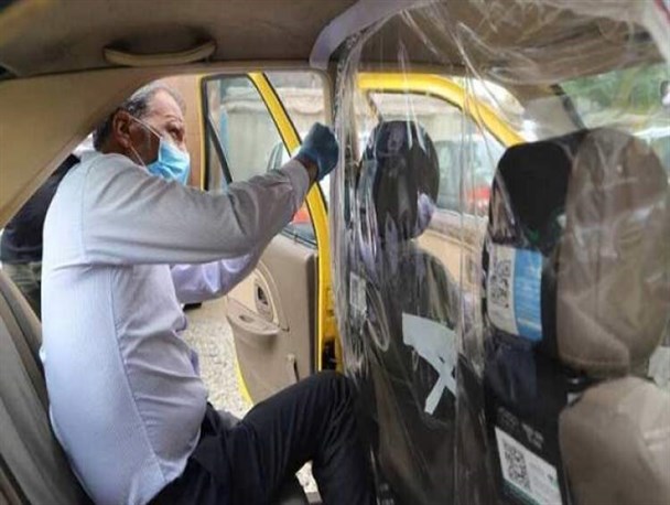 نظارت مستمر بر رعایت پروتکل‌های بهداشتی از سوی رانندگان تاکسی و اتوبوس ادامه دارد