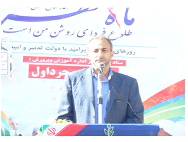 امروز هدف اصلی دشمن در هجمه فرهنگی جوانان ما هستند