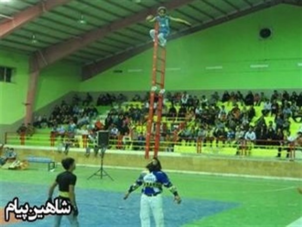 هیجان و سرگرمی در سیرک بین المللی پهلوان ملایری در شاهین دژ+تصاویر