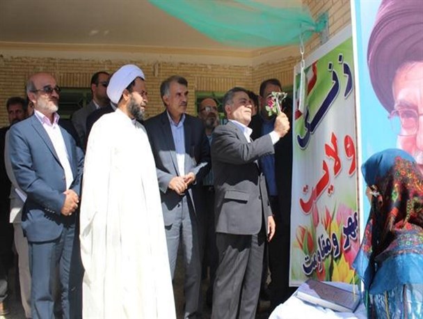 زنگ «مهر و مقاومت» در دبیرستان دخترانه انقلاب خاتم نواخته شد