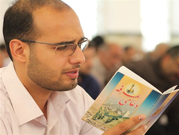 مراسم دعای عرفه در حرم مطهر سلطان سیدجلال‌الدین اشرف