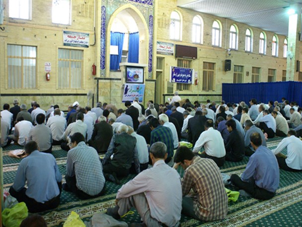 طنین روح بخش دعای عرفه در فضای خوی پیچید