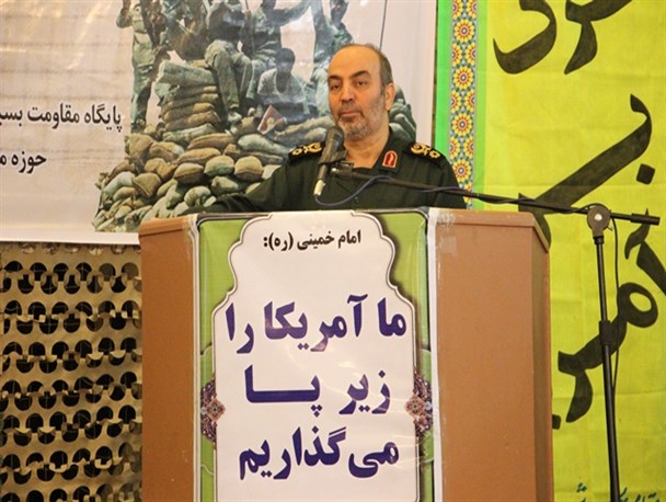 امام‌خمینی براساس فقه‌شیعه «دفاع‌مقدس» را مدیریت کرد / «اقتصاد دولتی» عامل اصلی نابسامانی‌های داخلی کشور است