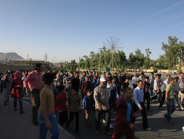 همایش پیاده روی خانوادگی در گچساران+تصاویر