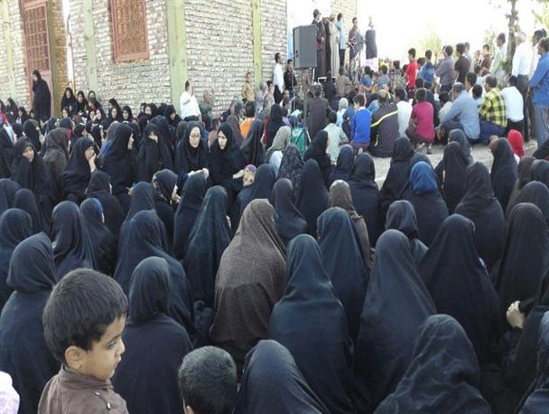 همایش پیاده روی خانوادگی در رابر به همایش مرگ بر آمریکا  تبدیل شد