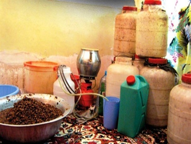 کشف 2 هزار و 760 لیتر مشروبات الکلی در فرهنگ شهر میناب