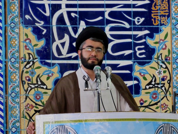 "ما می توانیم" بزرگترین پیام دفاع مقدس به همه جهانیان است/ تکیه بر اقتصاد مقاومتی تنها راه نجات کشور است