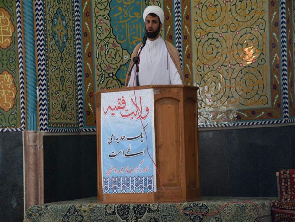 دفاع مقدس نماد عینی کربلا بود