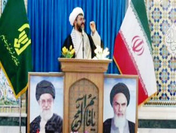 روحیه انقلابی دشمن را به کرنش کشیده است/دستاوردهای دفاع مقدس خدمت جهادی مدیران به مردم است