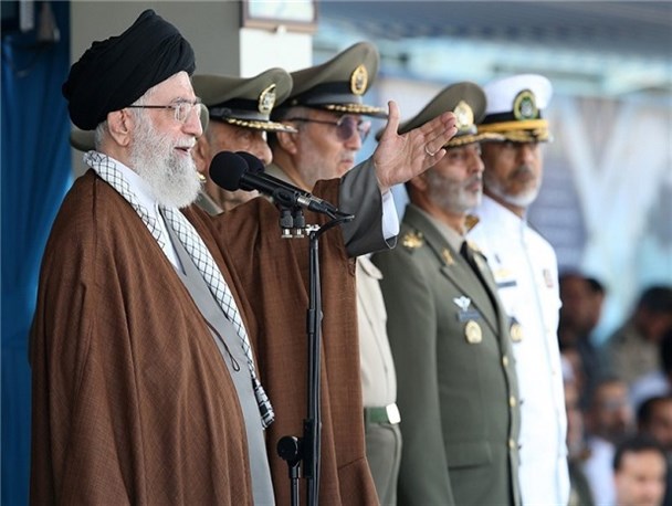 اقتداری که دشمن را به عقب راند