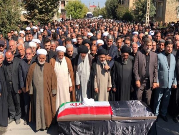 پیکر امام جمعه سابق سلماس تشییع شد