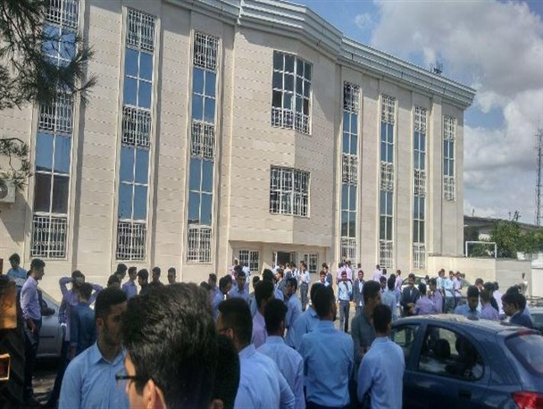 مخالفت با تحصیل دانش آموزان پسر در مدرسه امام علی (ع)/ تحویل مدرسه دخترانه تادو هفته آینده + تصاویر