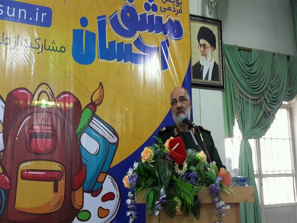 اهدای ۶۲۰۰ بسته نوشت افزار به نیازمندان