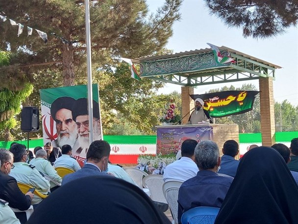غبارروبی مزار شهدای هشتگرد در هفته دفاع مقدس + تصاویر