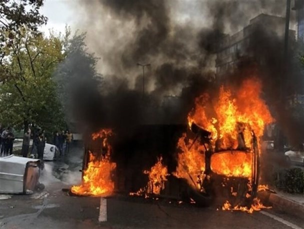 دشمن از ولنگاری مجازی برای حمله به کشور بهره می‌برد