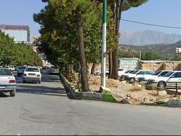 نقطه‌ای پر ترافیک و فراموش‌شده در یاسوج/ شورای ترافیک چاره‌اندیشی کند+تصاویر و فیلم