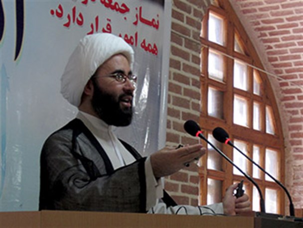 مومنان نسبت به منکرات بی تفاوت نباشند