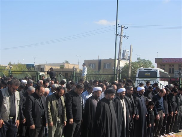 نماز ظهر عاشورای حسینی در سمنان اقامه شد