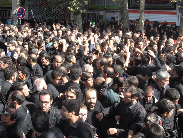 عزاداری مردم خمین در عاشورای حسینی