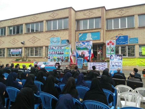 زنگ مهر و مقاومت در مدارس گرمی نواخته شد