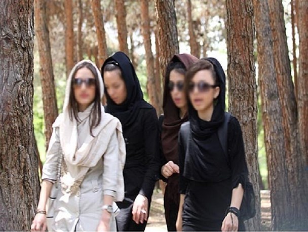 بی حجابی اقدامی ظالمانه و نقض کننده آرامش در جامعه است