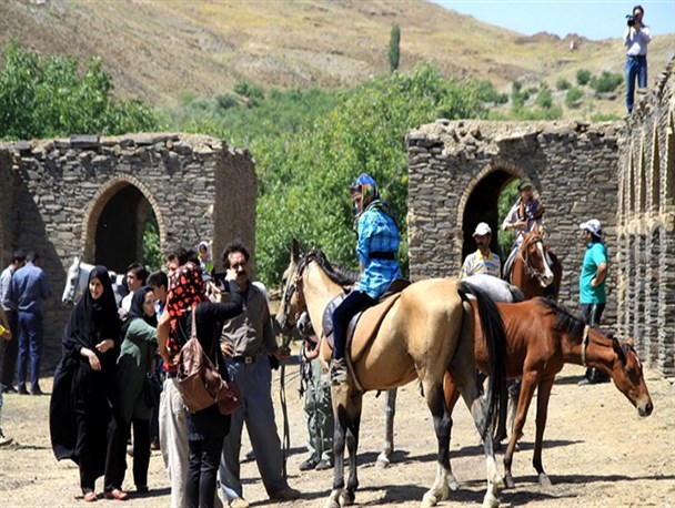 گردشگری با اسب در نگین زاگرس