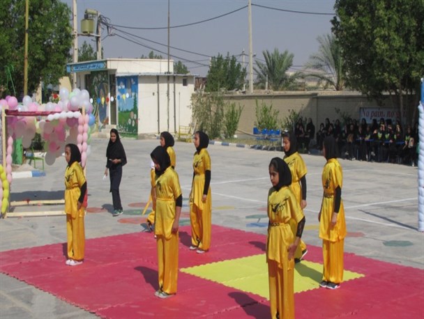 المپیاد ورزشی درون مدرسه ای در شهرستان خنج افتتاح شد