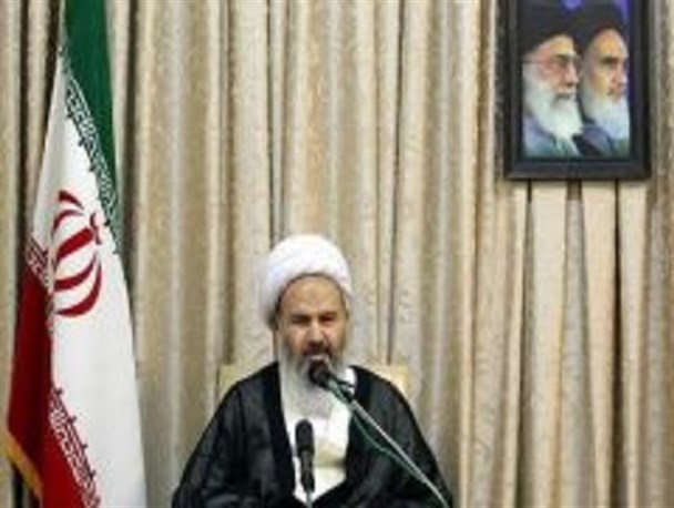 عظمت عاشورا شرق و غرب را فتح خواهد کرد