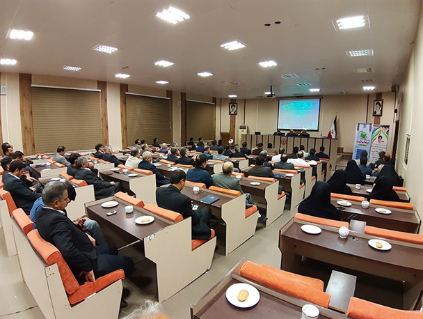 انتقاد امام‌جمعه سرخس از عملیاتی نشدن «مثلث اقتصادی» در این شهرستان/ سرخس مشمول قانون فوق‌العاده حق نوار مرزی شد