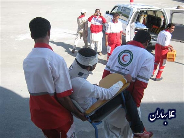 تصاویر/ اجرای مانور پدافند غیر عامل در دبیرستان امیر کبیر چابهار