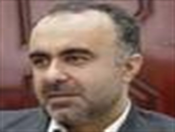 صنعتگران در خط مقدم جبهه جهاد اقتصادی هستند