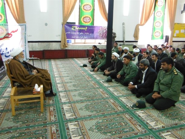 وظیفه امروز بسیجیان جلوگیری از نفوذ بیگانگان است